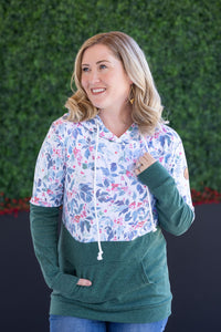 Hailey Pullover Hoodie in Winter Berry and Evergreen