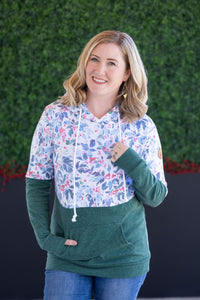 Hailey Pullover Hoodie in Winter Berry and Evergreen