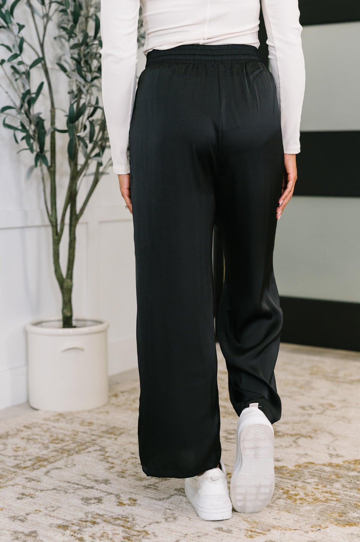 City Ease Wide Leg Bottoms in Black