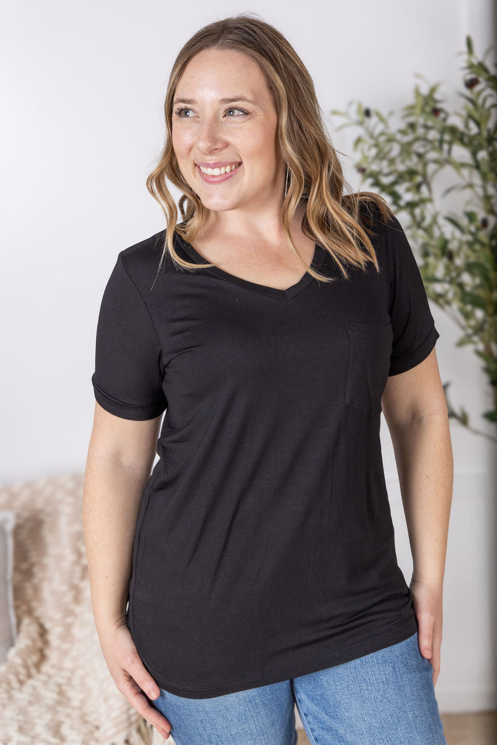 Sophie Pocket Tee in Black