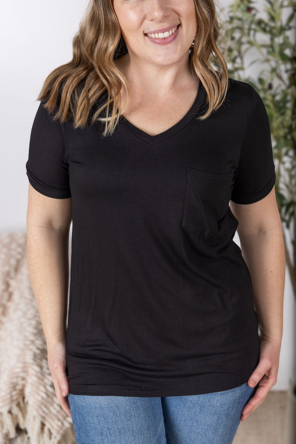 Sophie Pocket Tee in Black