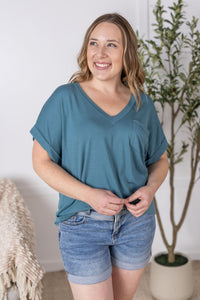 Sierra Pocket Top in Light Teal