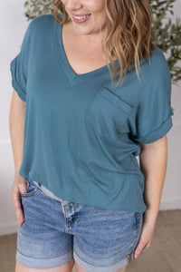 Sierra Pocket Top in Light Teal