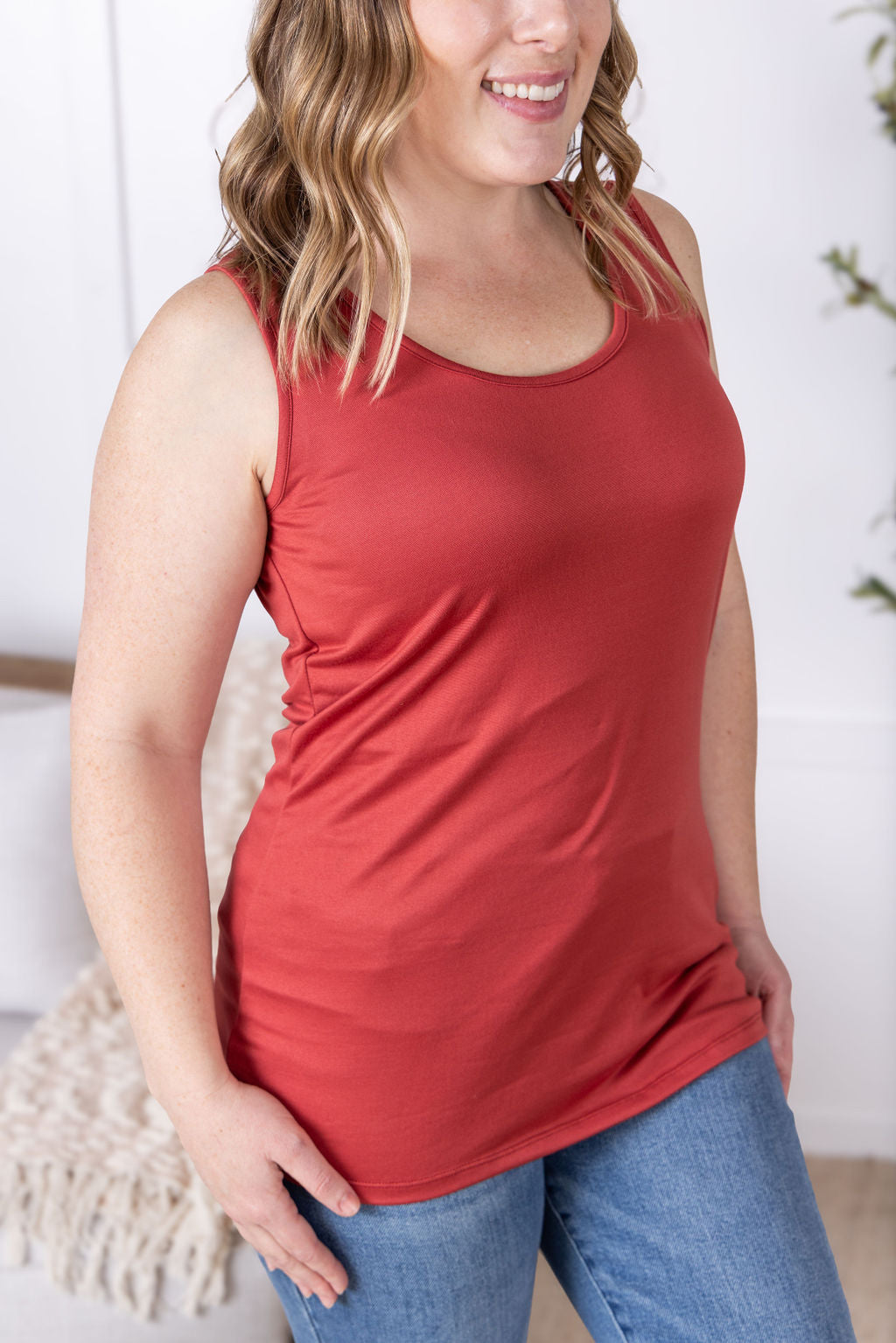 Luxe Crew Tank in Papaya