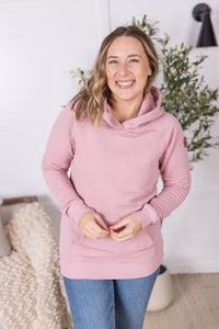 Tatum Textured Pullover Hoodie in Rose