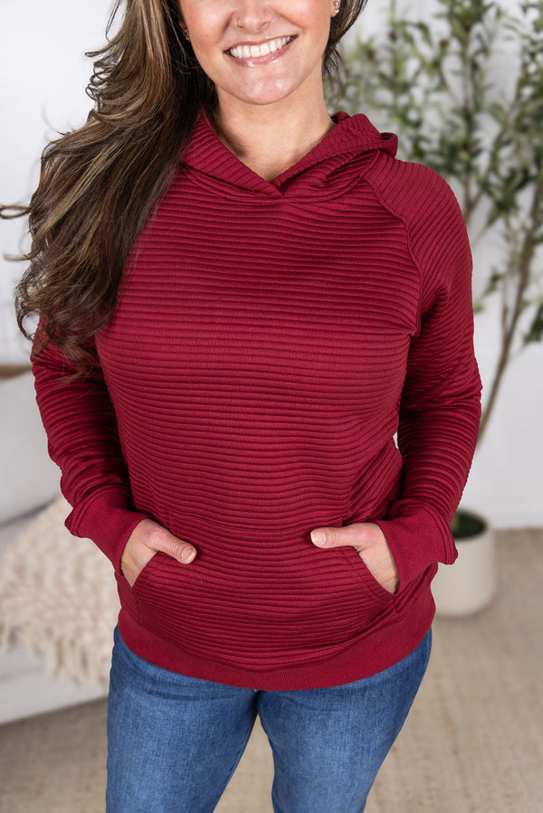 Tatum Textured Pullover Hoodie in Burgundy