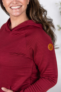 Tatum Textured Pullover Hoodie in Burgundy