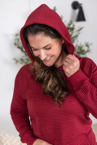 Tatum Textured Pullover Hoodie in Burgundy