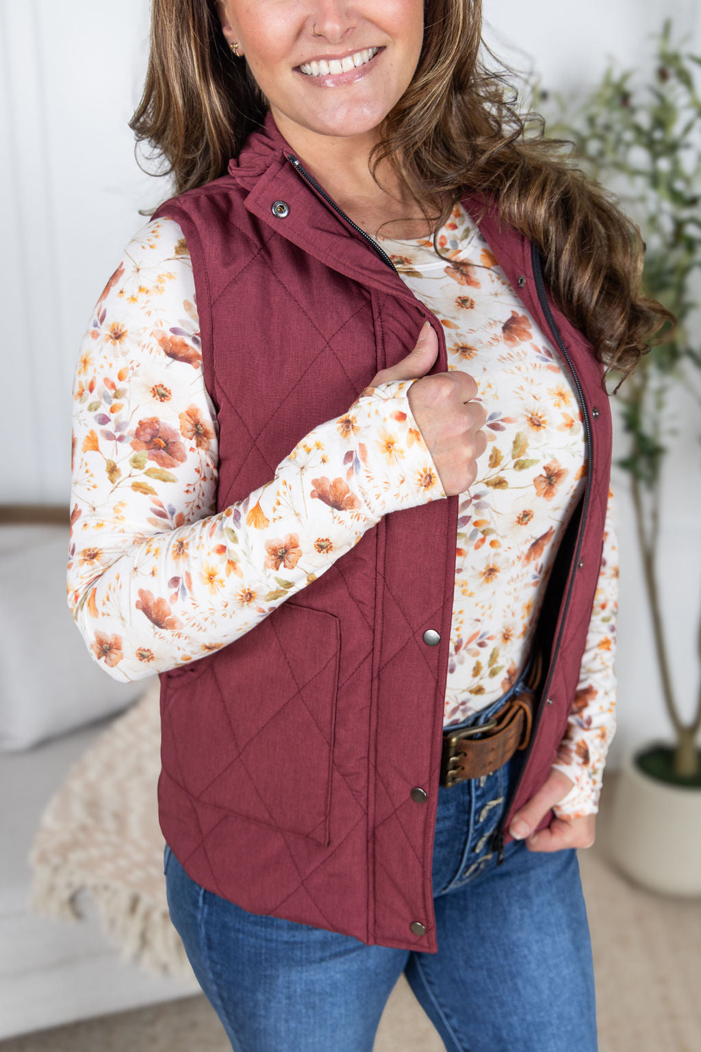 Remy Zip Up Vest in Heathered Burgundy