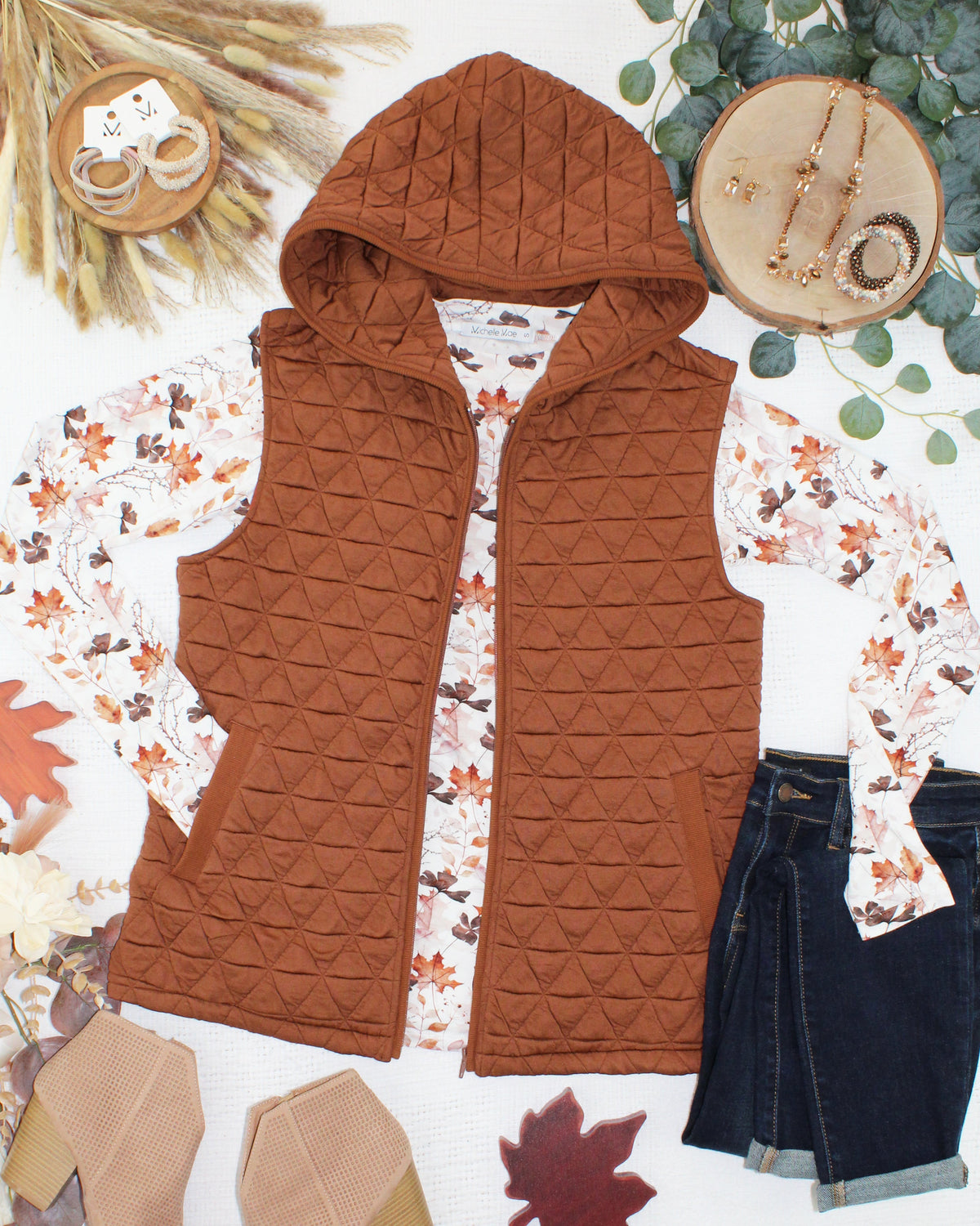Heather Geometric Hooded Vest in Rust