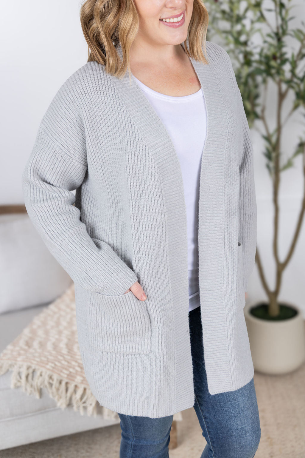 Layla Sweater Cardigan in Grey