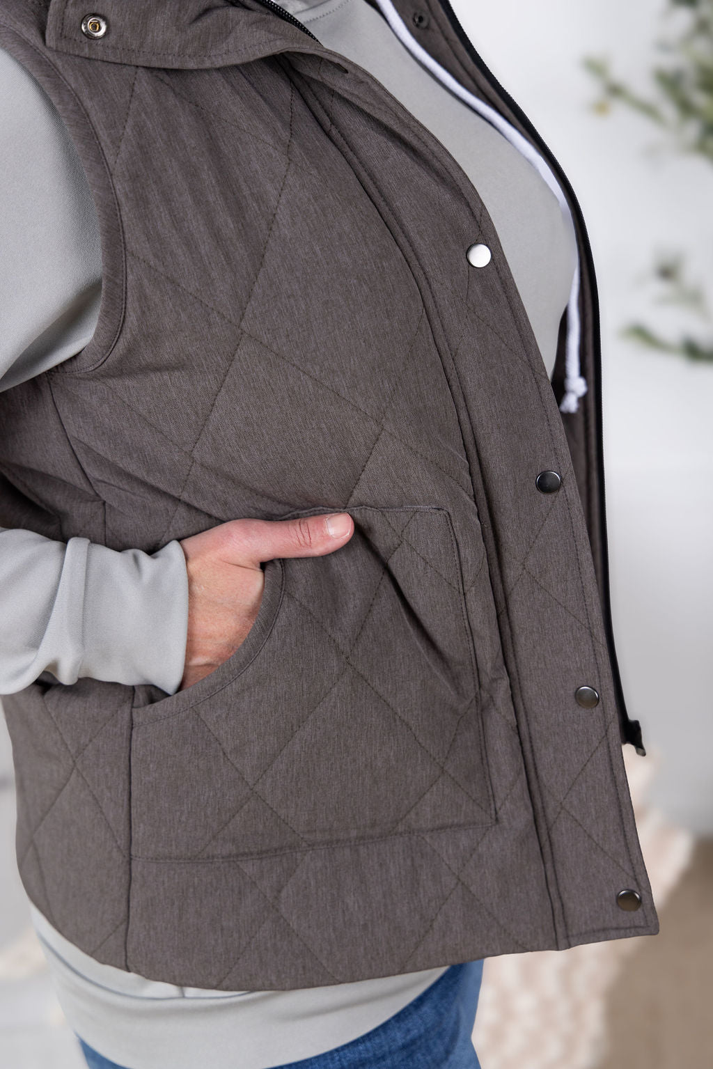 Remy Zip Up Vest in Charcoal