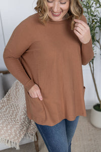 Naomi Pocket Sweater in Latte