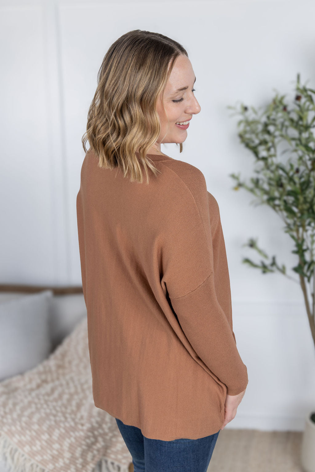 Naomi Pocket Sweater in Latte