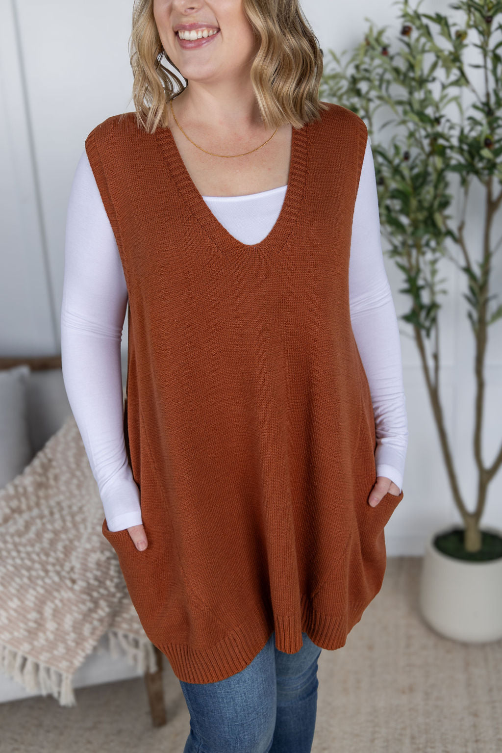 Tunic Sweater Vest in Rust