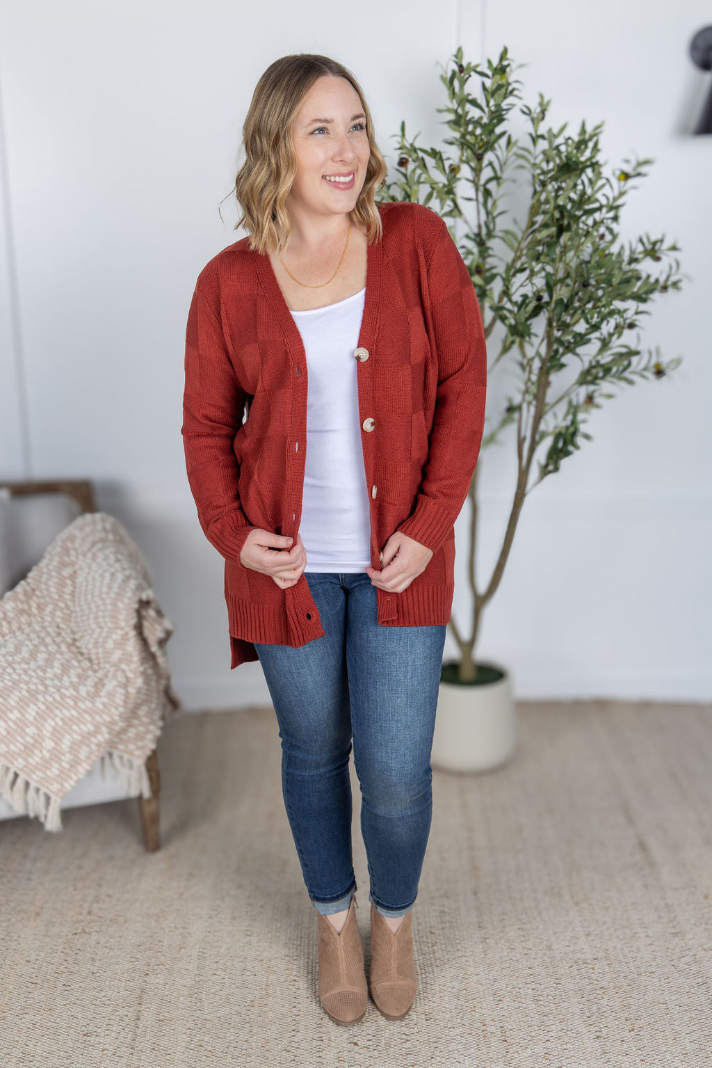 Chelsea Checkered Cardigan in Brick