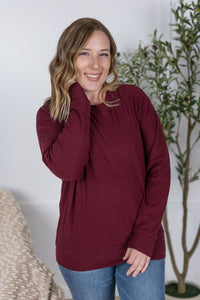 Corrine Ribbed Pullover Top in Burgundy