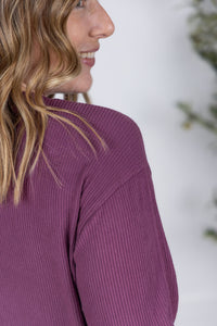 Corrine Ribbed Pullover Top in Plum