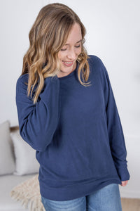 Corrine Ribbed Pullover Top in Navy