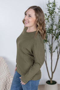 Corrine Ribbed Pullover Top in Olive