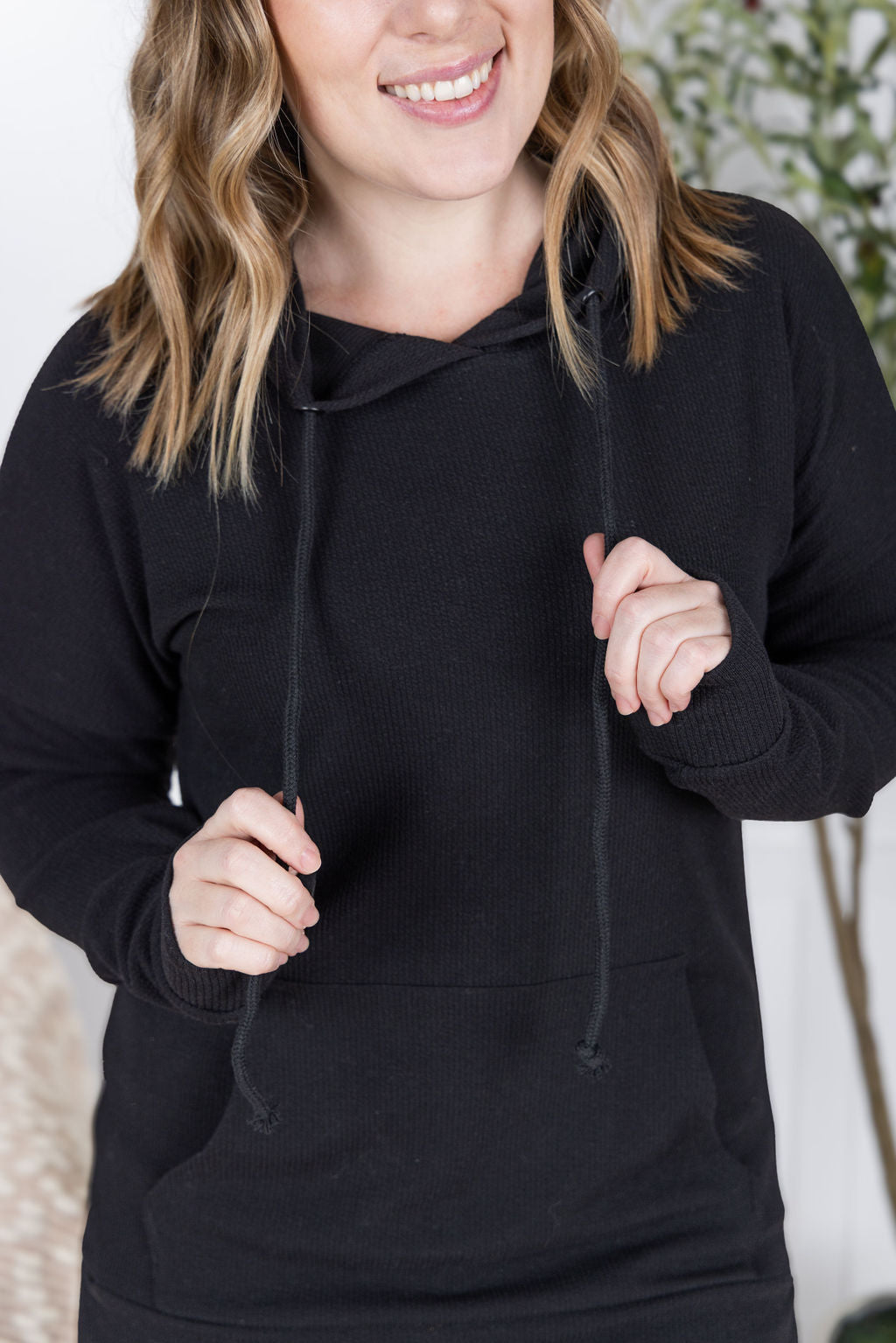 Kacey Ribbed Hoodie in Black
