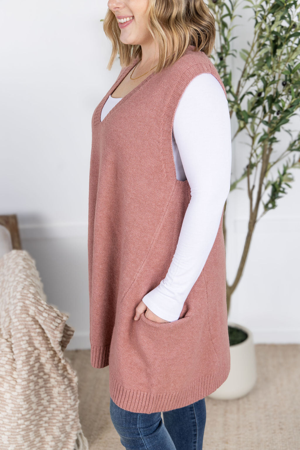 Tunic Sweater Vest in Rose
