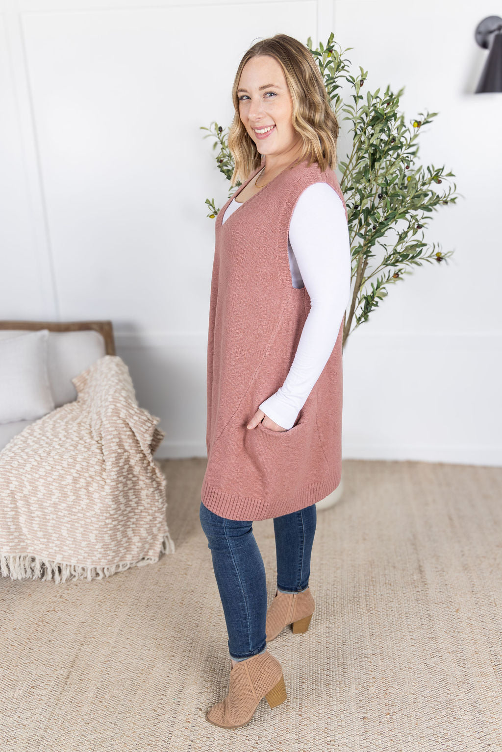 Tunic Sweater Vest in Rose