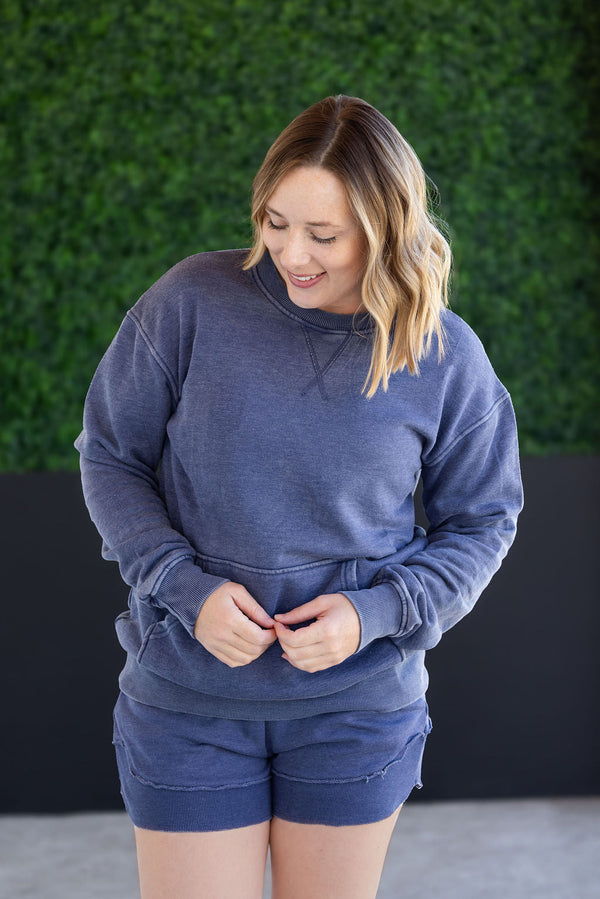 Vintage Wash Pocket Pullover in Nautical Navy