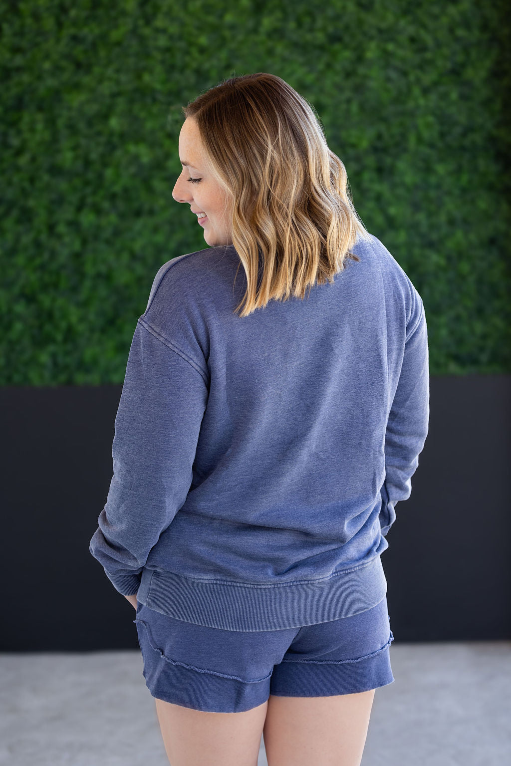 Vintage Wash Pocket Pullover in Nautical Navy
