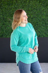Vintage Wash Pullover in Caribbean Green