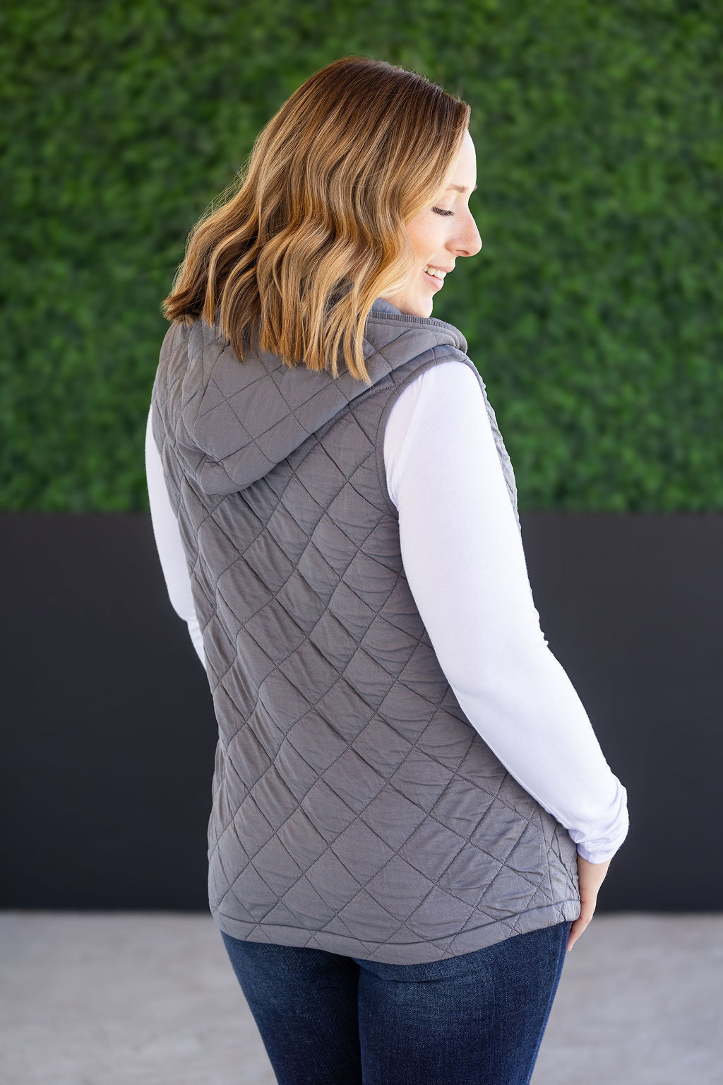 Heather Hooded Vest in Grey