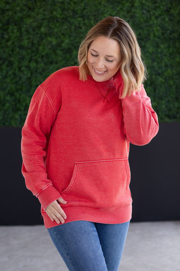 Vintage Wash Pocket Pullover in Red