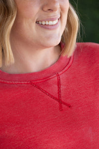 Vintage Wash Pocket Pullover in Red