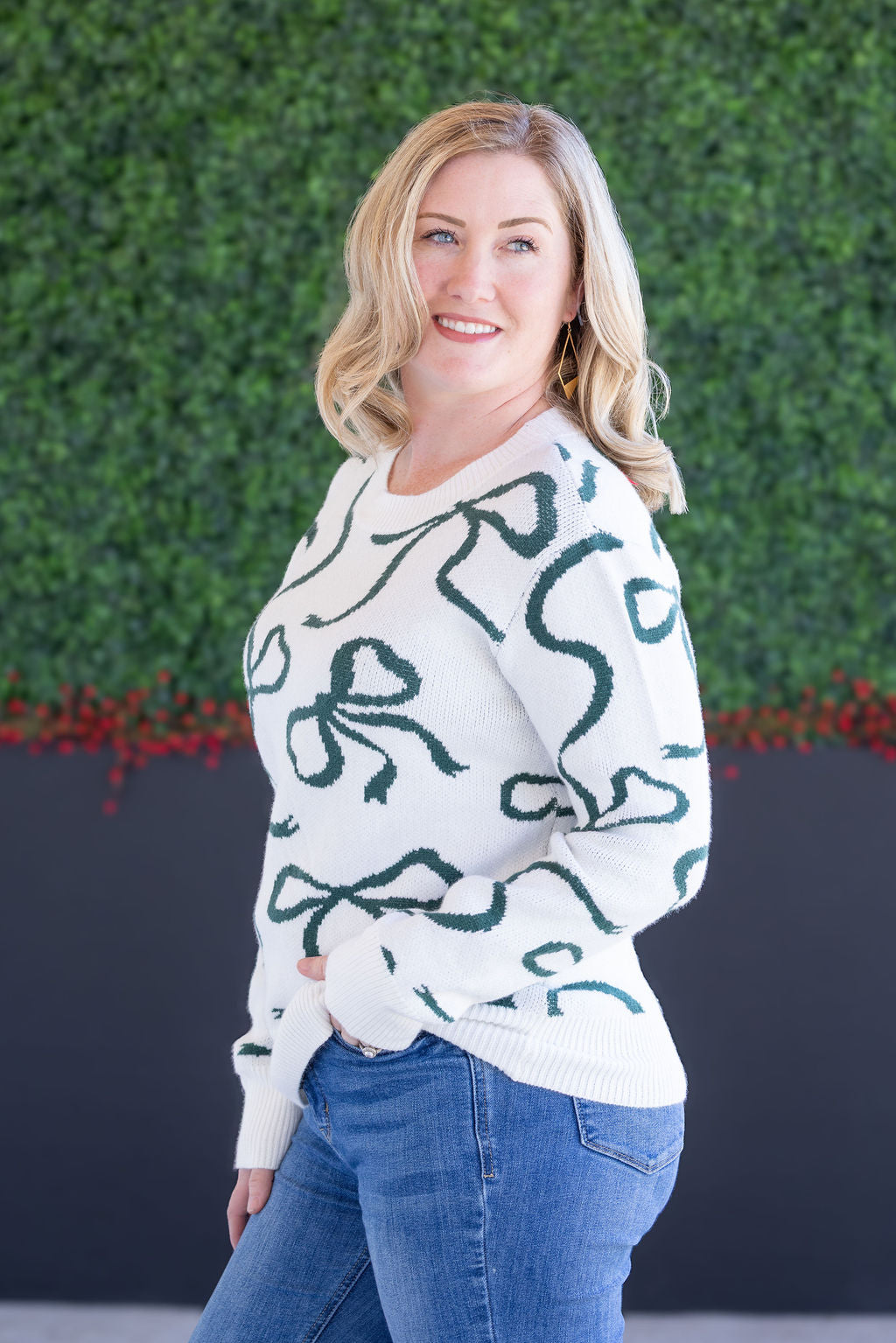 Ribbons Sweater in Ivory and Hunter Green