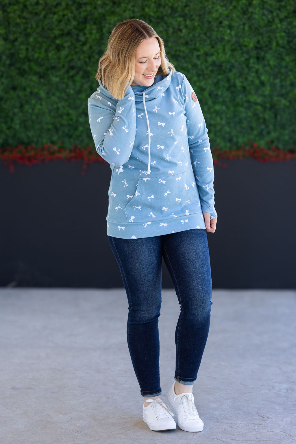 Ashley Hoodie in Teal Ribbons