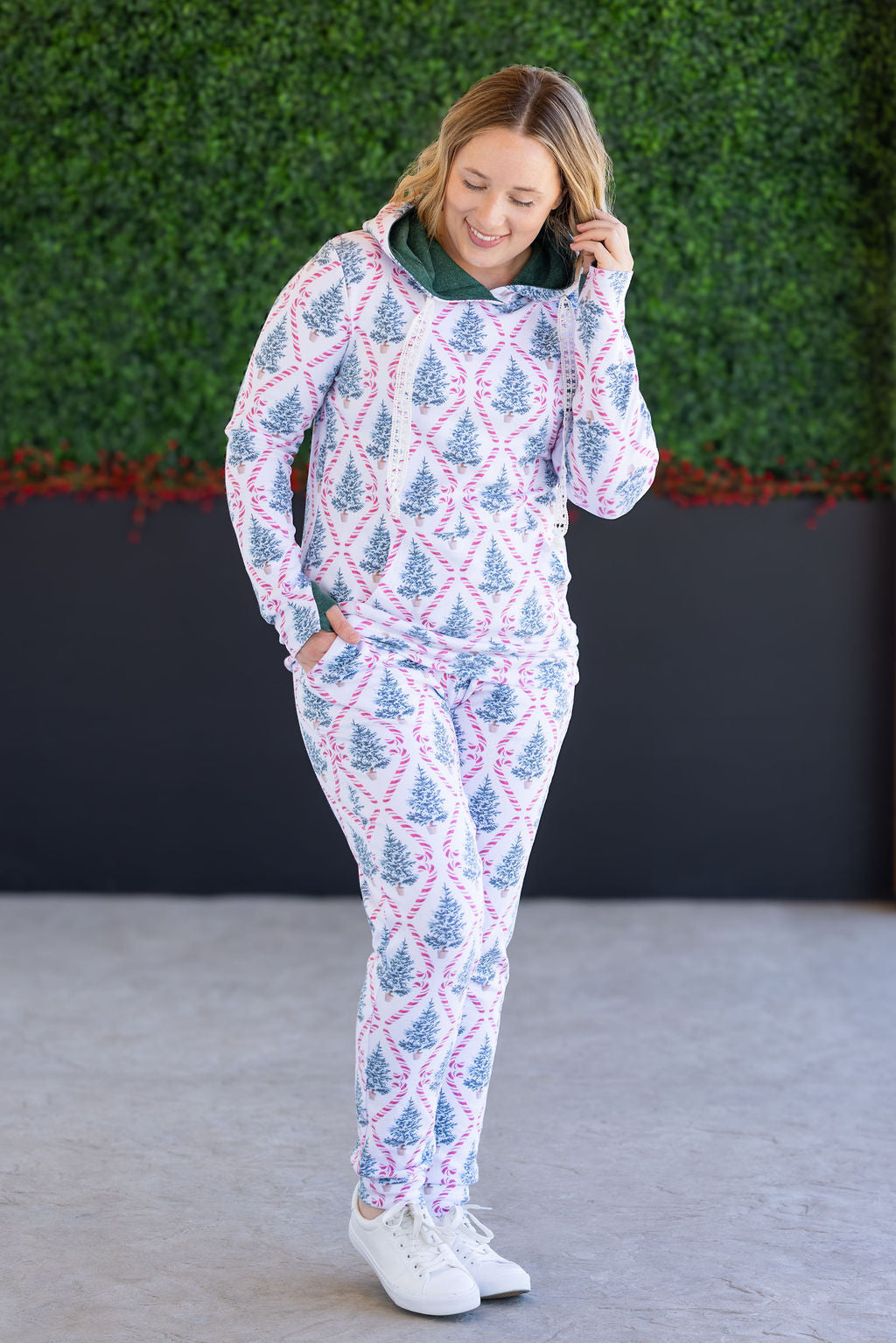 Classic Joggers in Candy Cane Lane