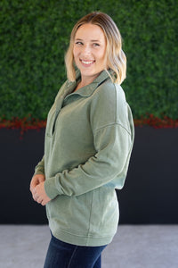 Jesse Vintage Wash Snap Pullover in Olive
