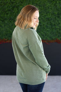 Jesse Vintage Wash Snap Pullover in Olive