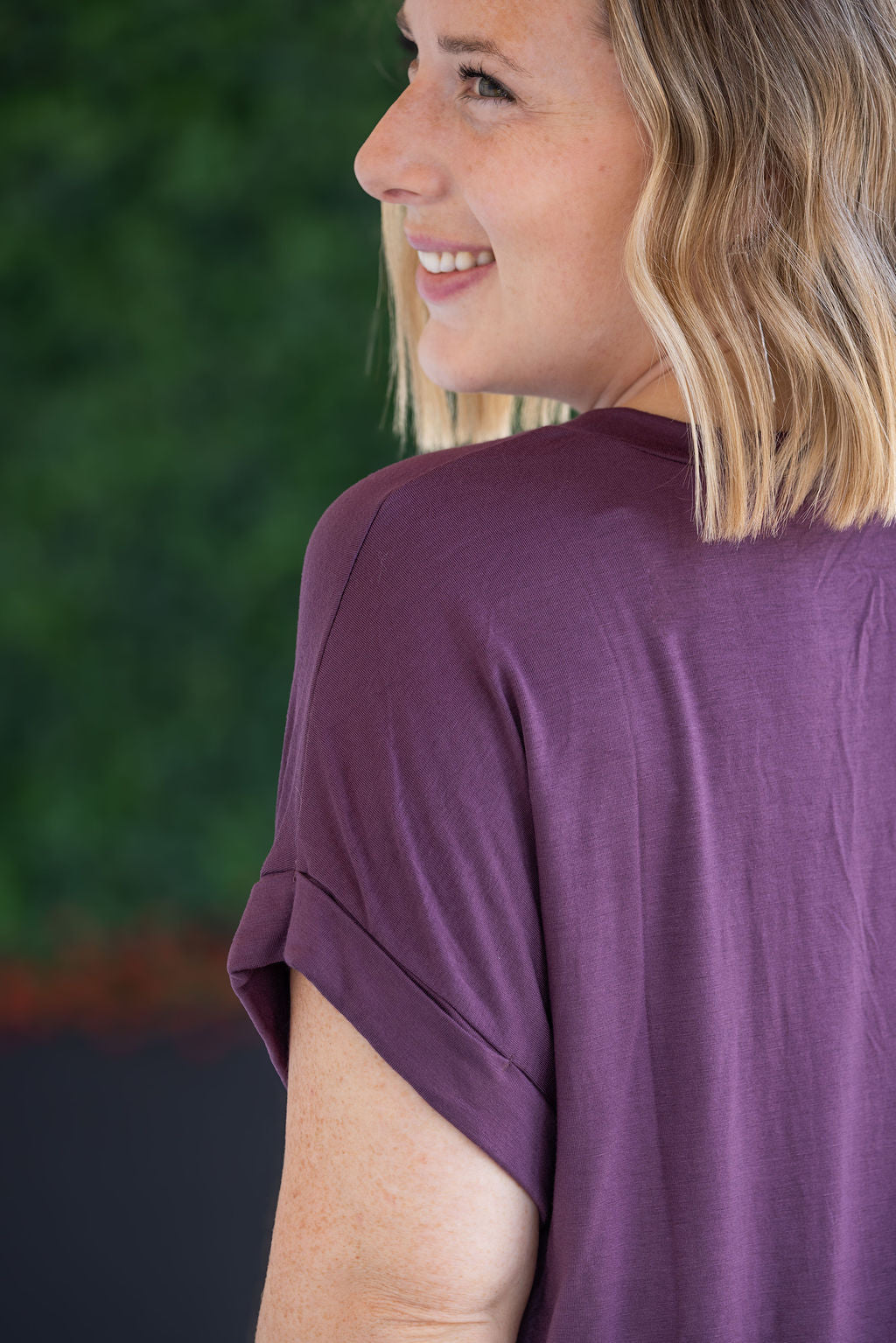 Sierra Pocket Top in Plum