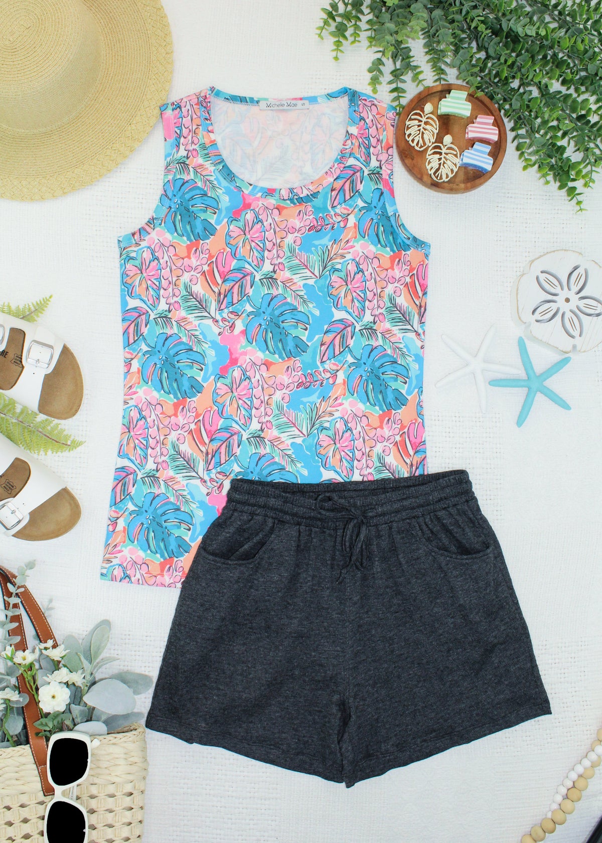 Ava Tank in Tropical Palm
