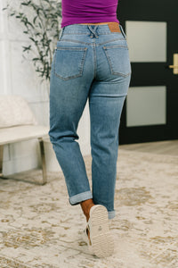 Judy Blue Mid Rise Cool Denim Boyfriend Jean