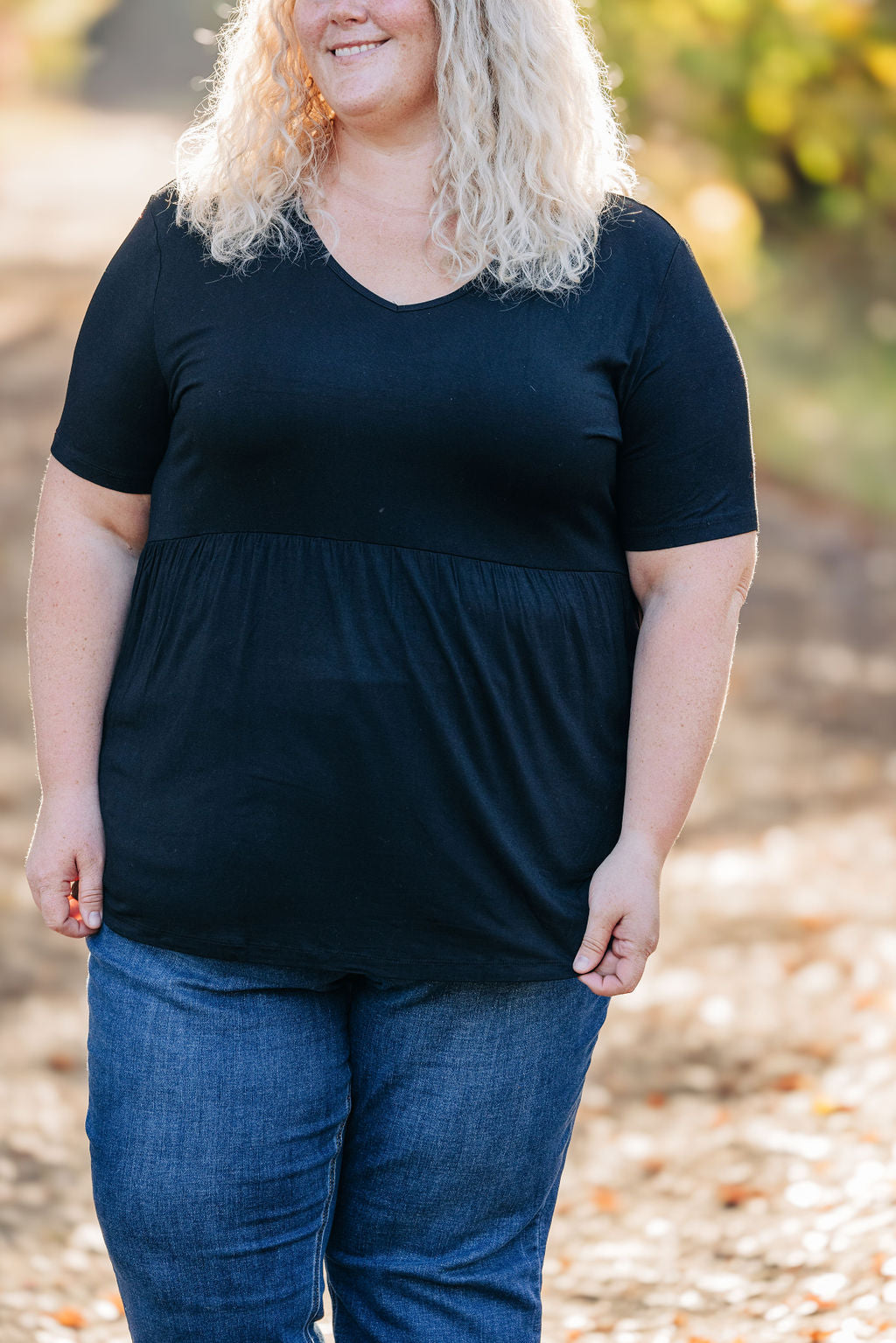 Sarah Ruffle Short Sleeve in Black