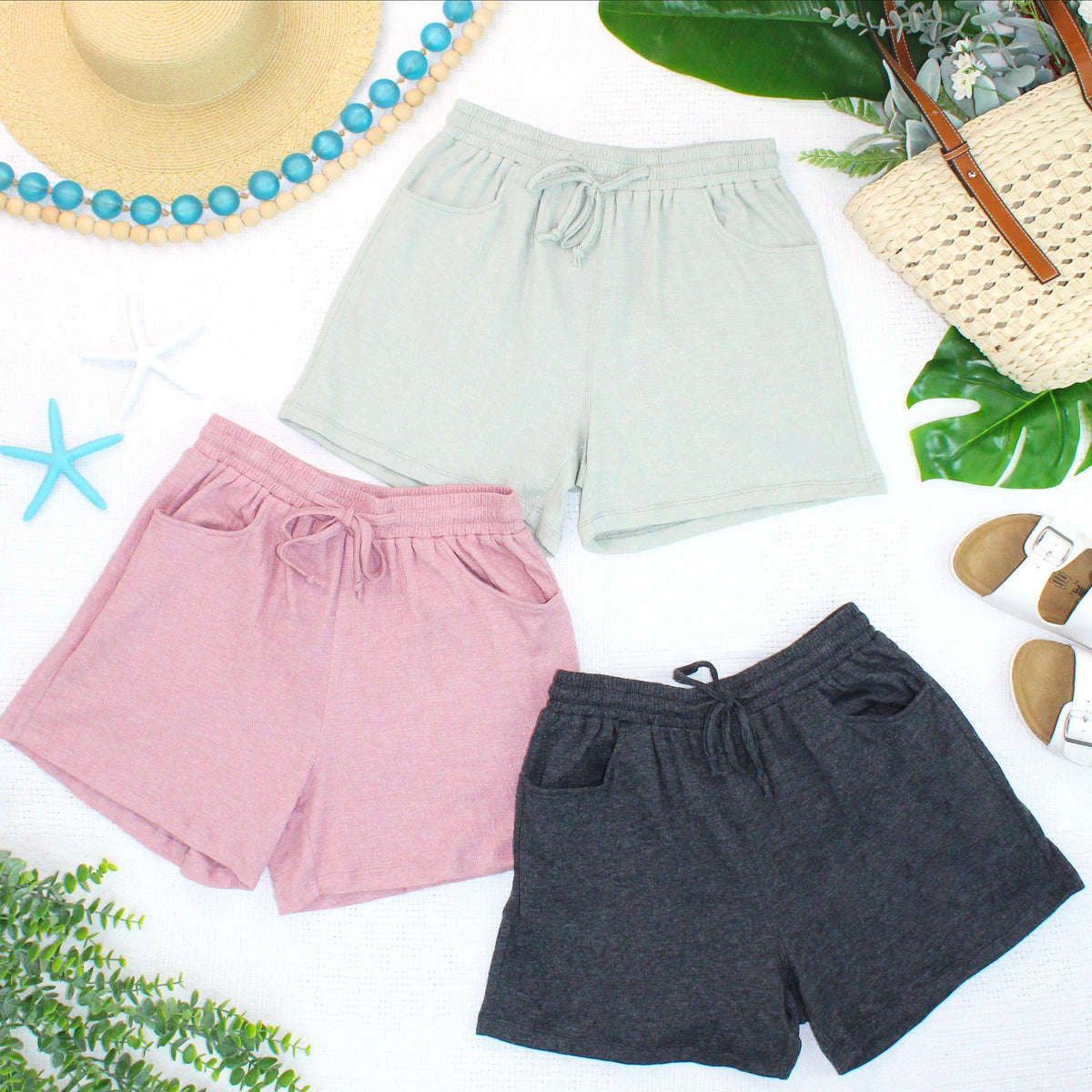 Candice Crinkle Shorts in Light Green