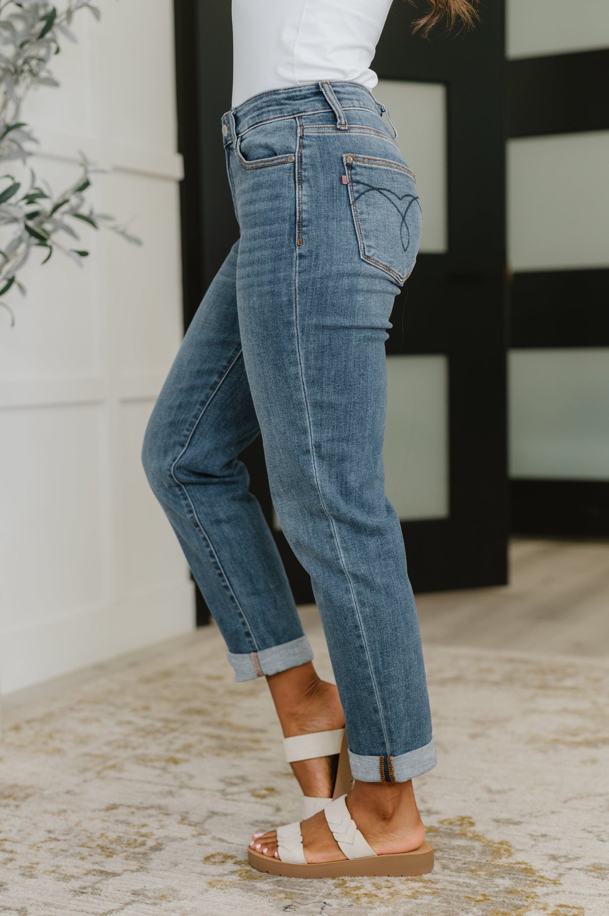 Judy Blue Mid Rise Boyfriend Classic Cuffed
