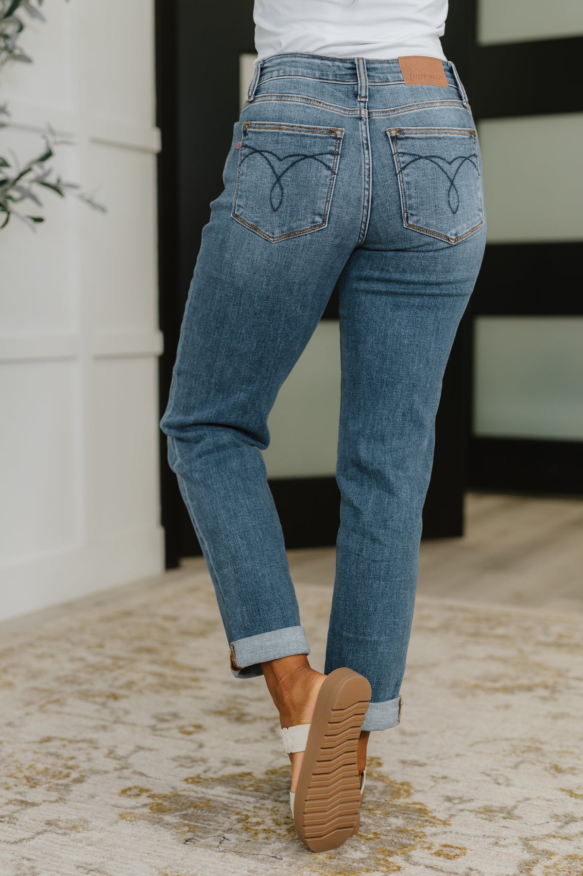 Judy Blue Mid Rise Boyfriend Classic Cuffed