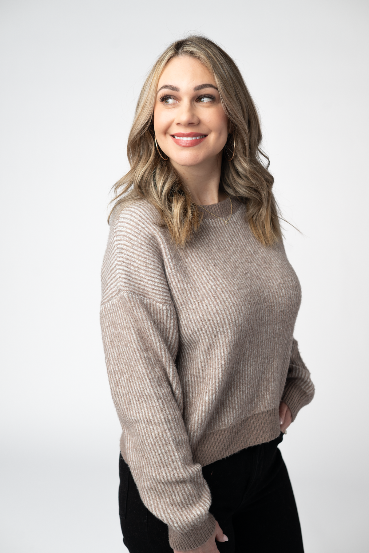 Josie Cozy Crew Sweater in Mocha