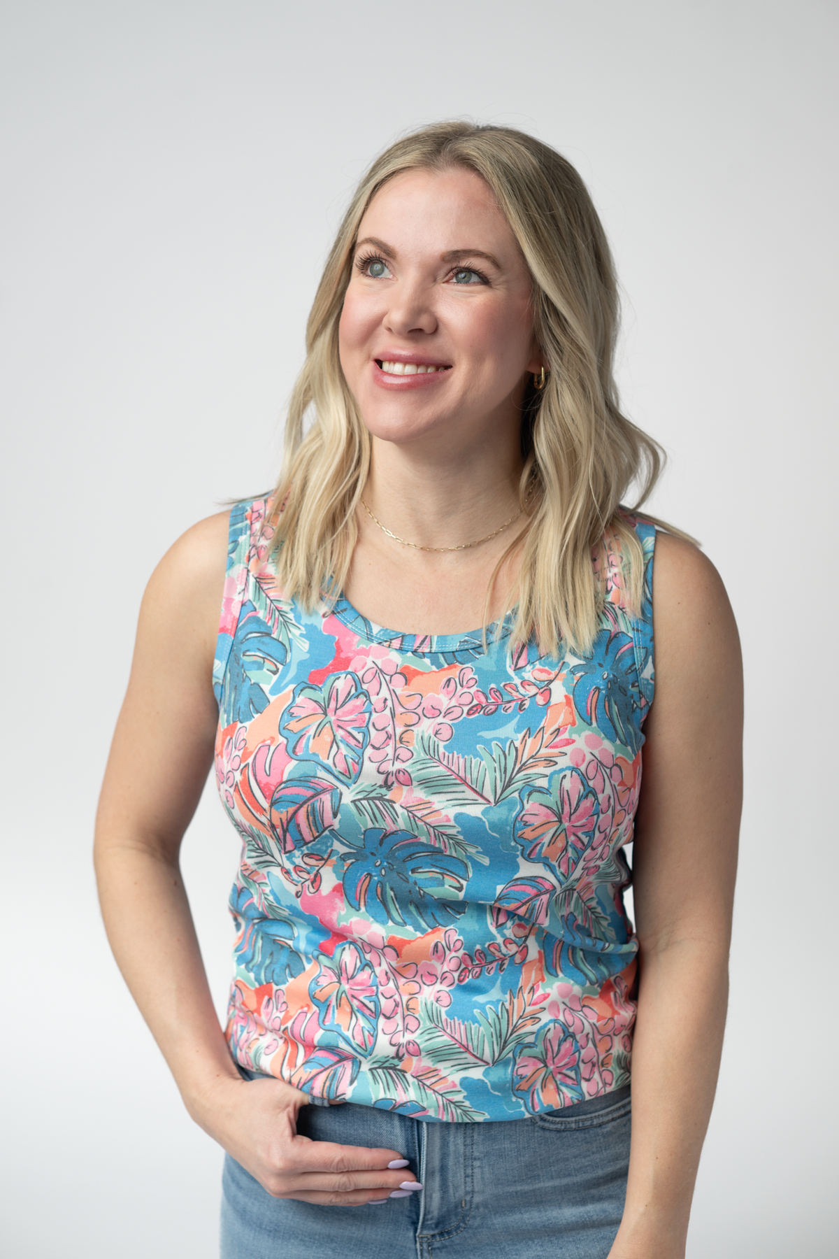 Ava Tank in Tropical Palm