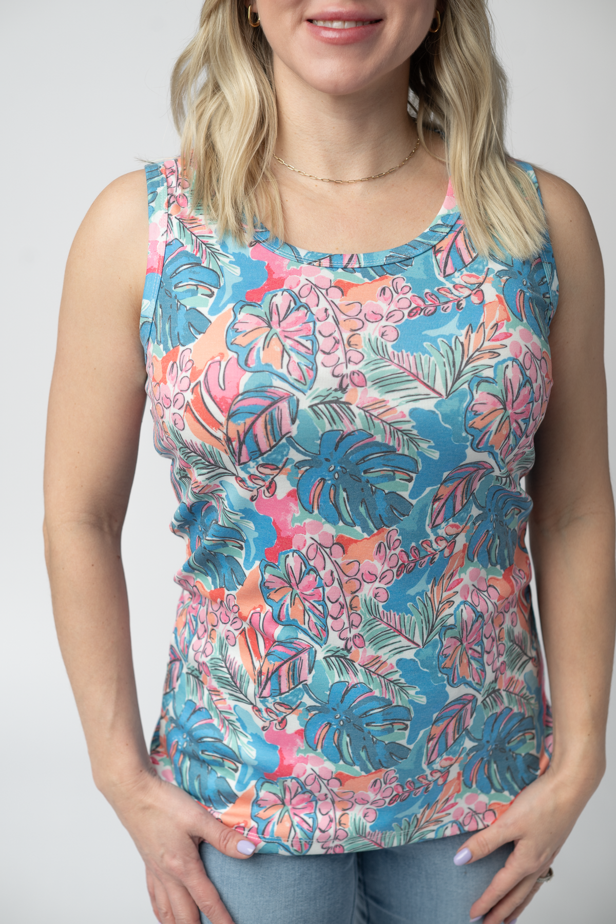 Ava Tank in Tropical Palm
