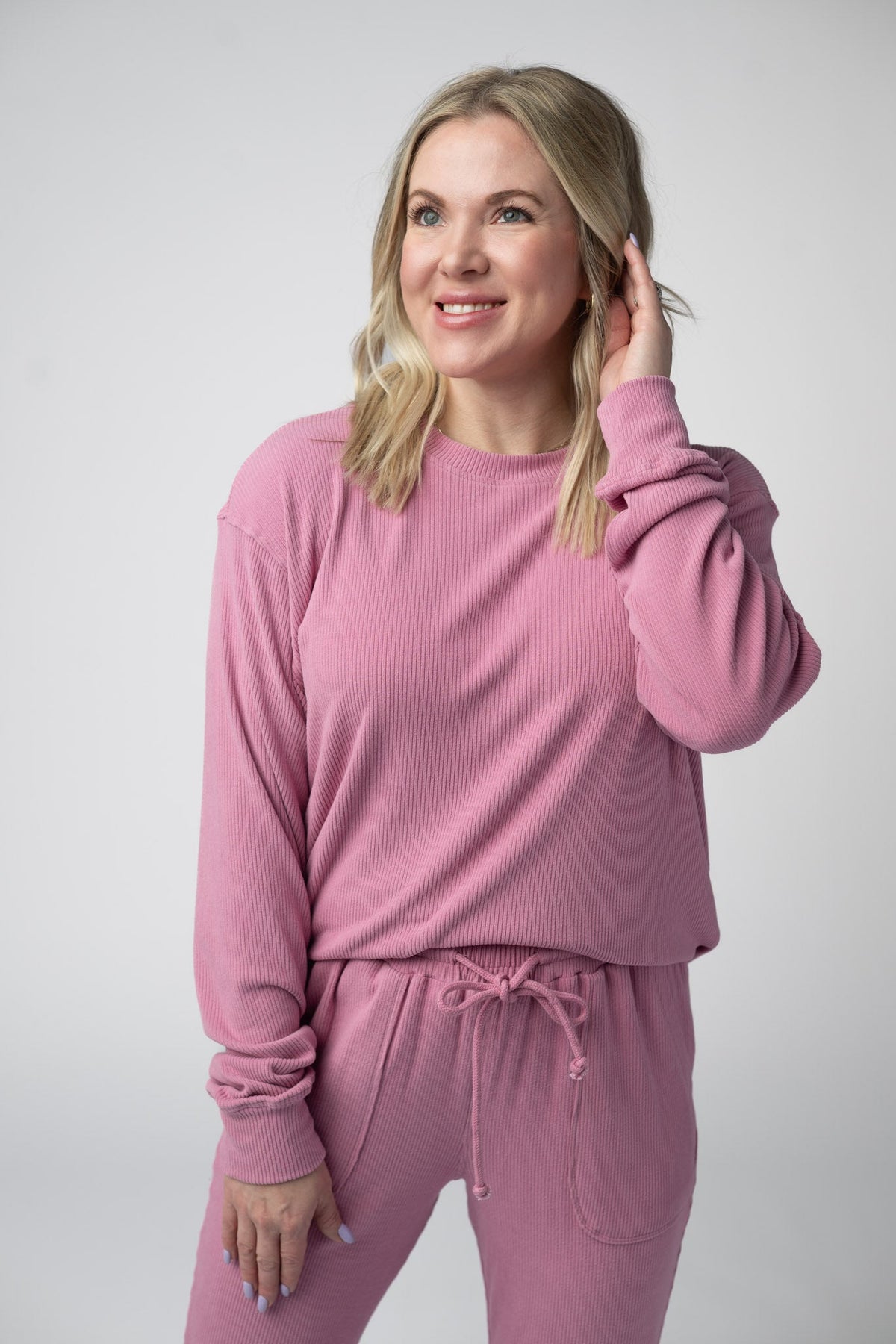 Corrine Ribbed Pullover Top in Rose