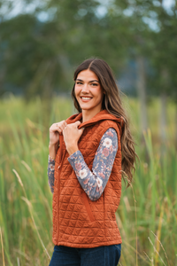 Heather Geometric Hooded Vest in Rust